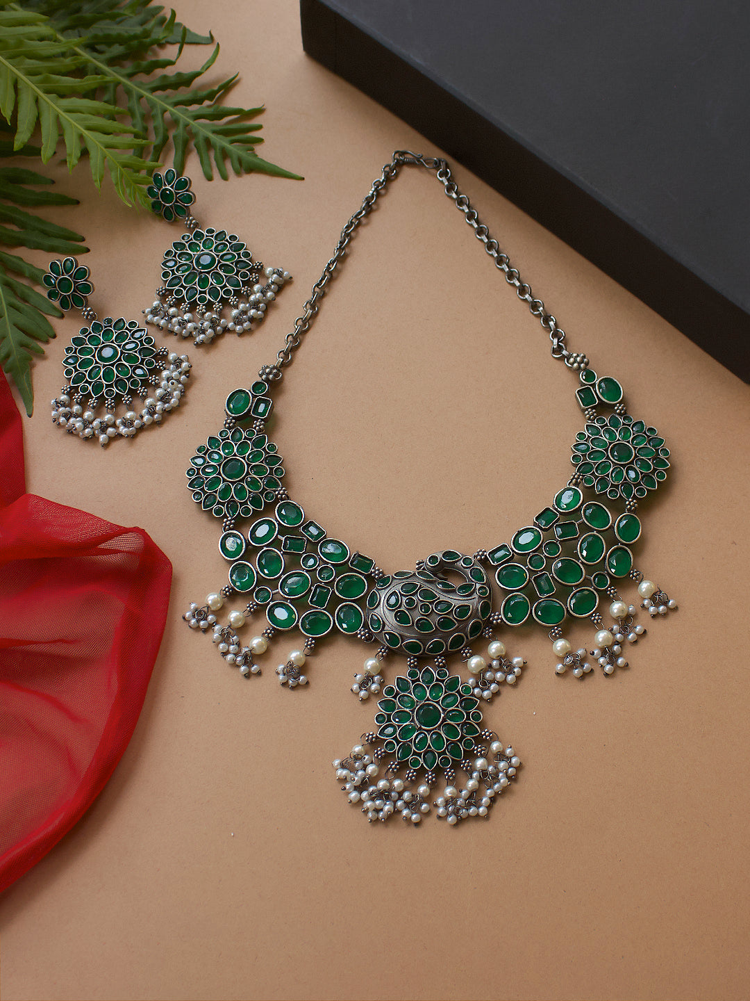 AARVI SILVER LOOKALIKE STONE NECKLACE SET