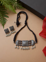 Load image into Gallery viewer, Pihu Stone Necklace Set