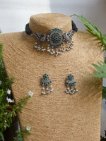 Load image into Gallery viewer, Diya Stone Necklace Set