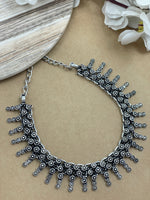 Load image into Gallery viewer, MAHI BRASS MATERIAL SHORT NECKLACE