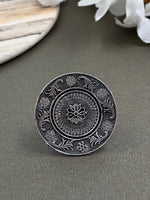 Load image into Gallery viewer, MISHA DESIGNER OXIDISED SILVER RING
