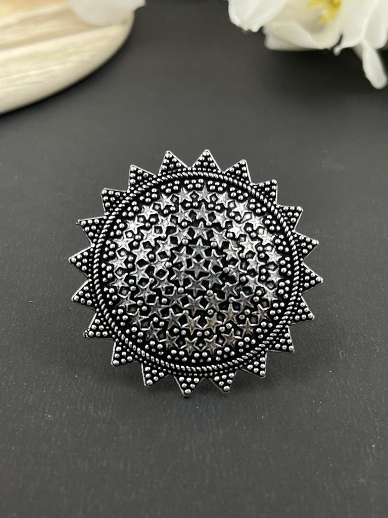 KYRA DESIGNER OXIDISED SILVER RING