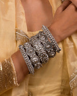 Load image into Gallery viewer, Jiya Silver Lookalike Bangle Stack