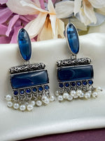 Load image into Gallery viewer, Kavya Dangler Earrings