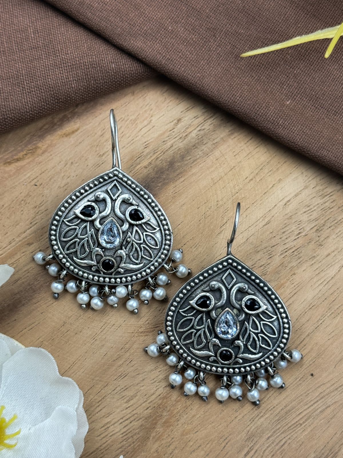 VIHA OXIDISED DANGLER EARRINGS