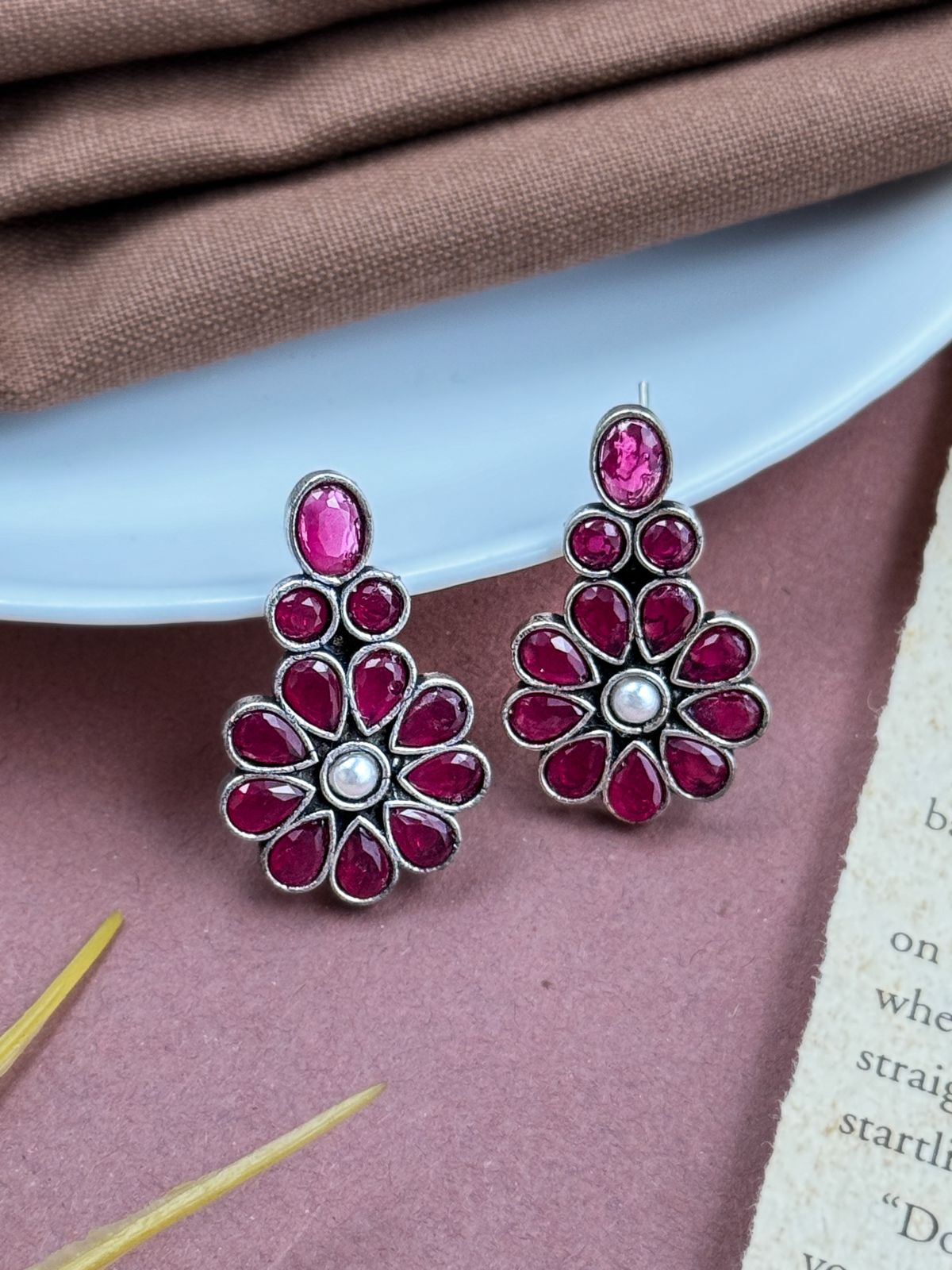 GIEVA OXIDISED STUD