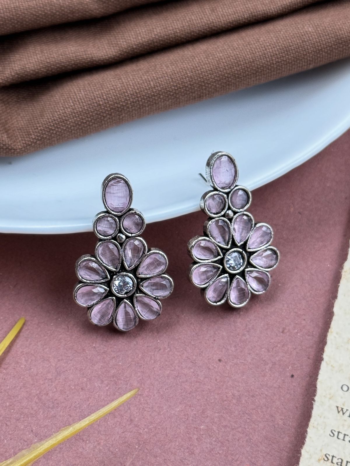 GIEVA OXIDISED STUD