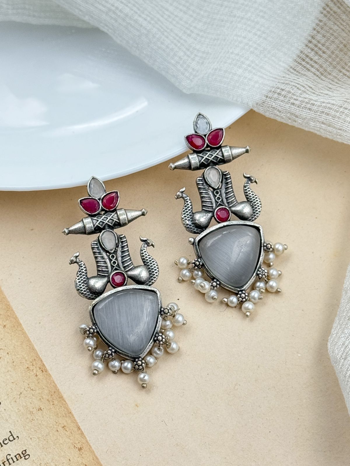 KIARA OVERSIZED SILVER LOOKLIKE STUD EARRINGS
