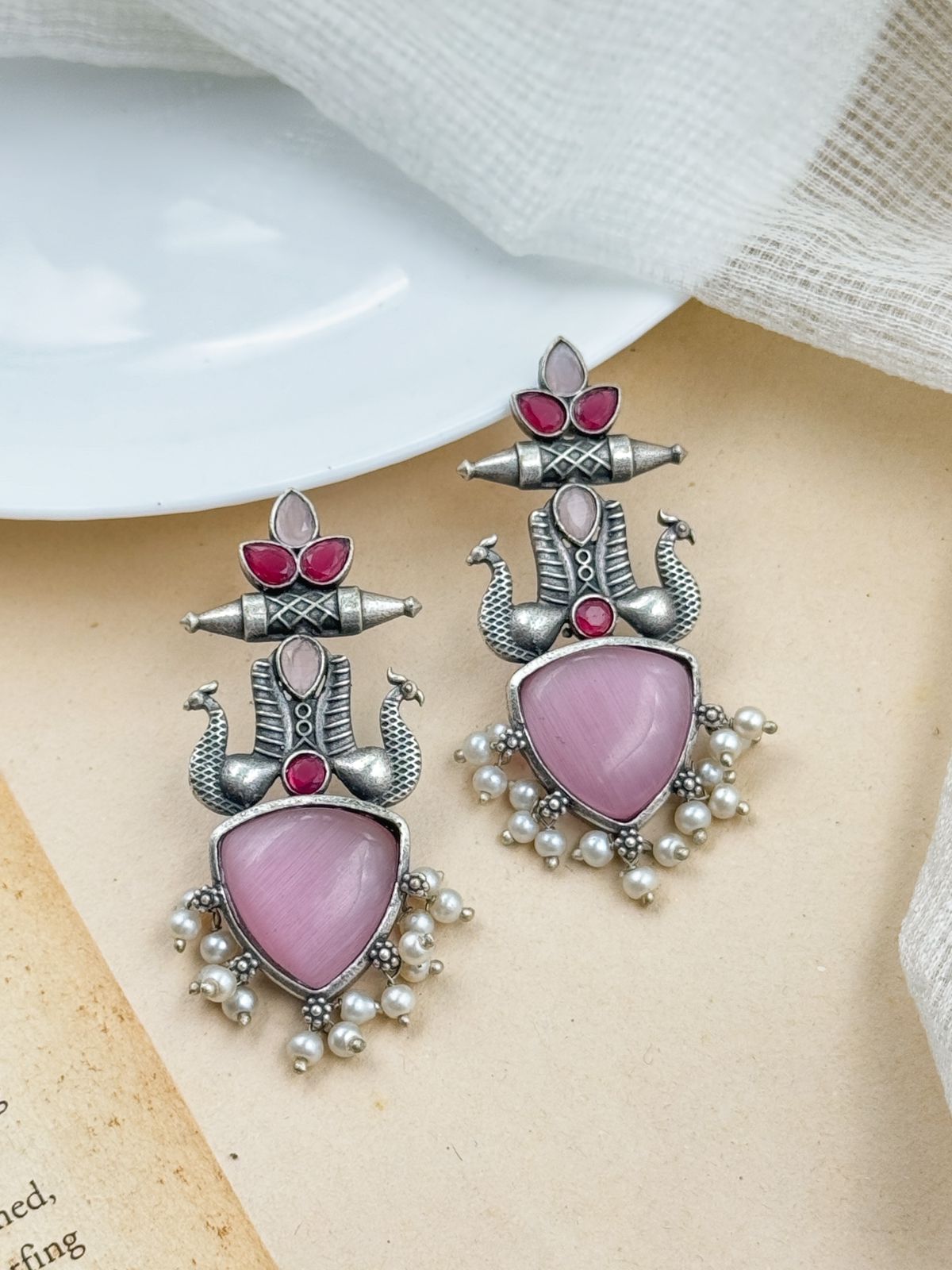 KIARA OVERSIZED SILVER LOOKLIKE STUD EARRINGS