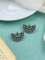Load image into Gallery viewer, VAMIKA STUD EARRINGS