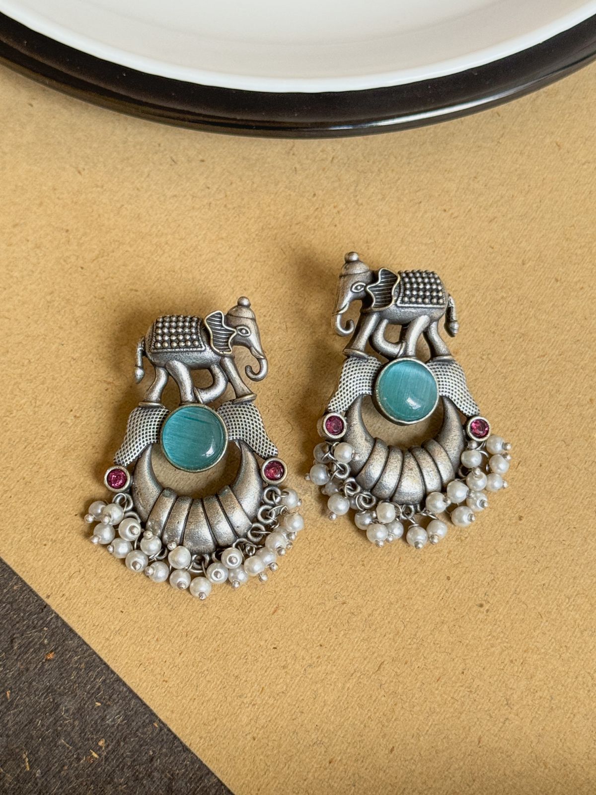 RICHA STUD EARRINGS