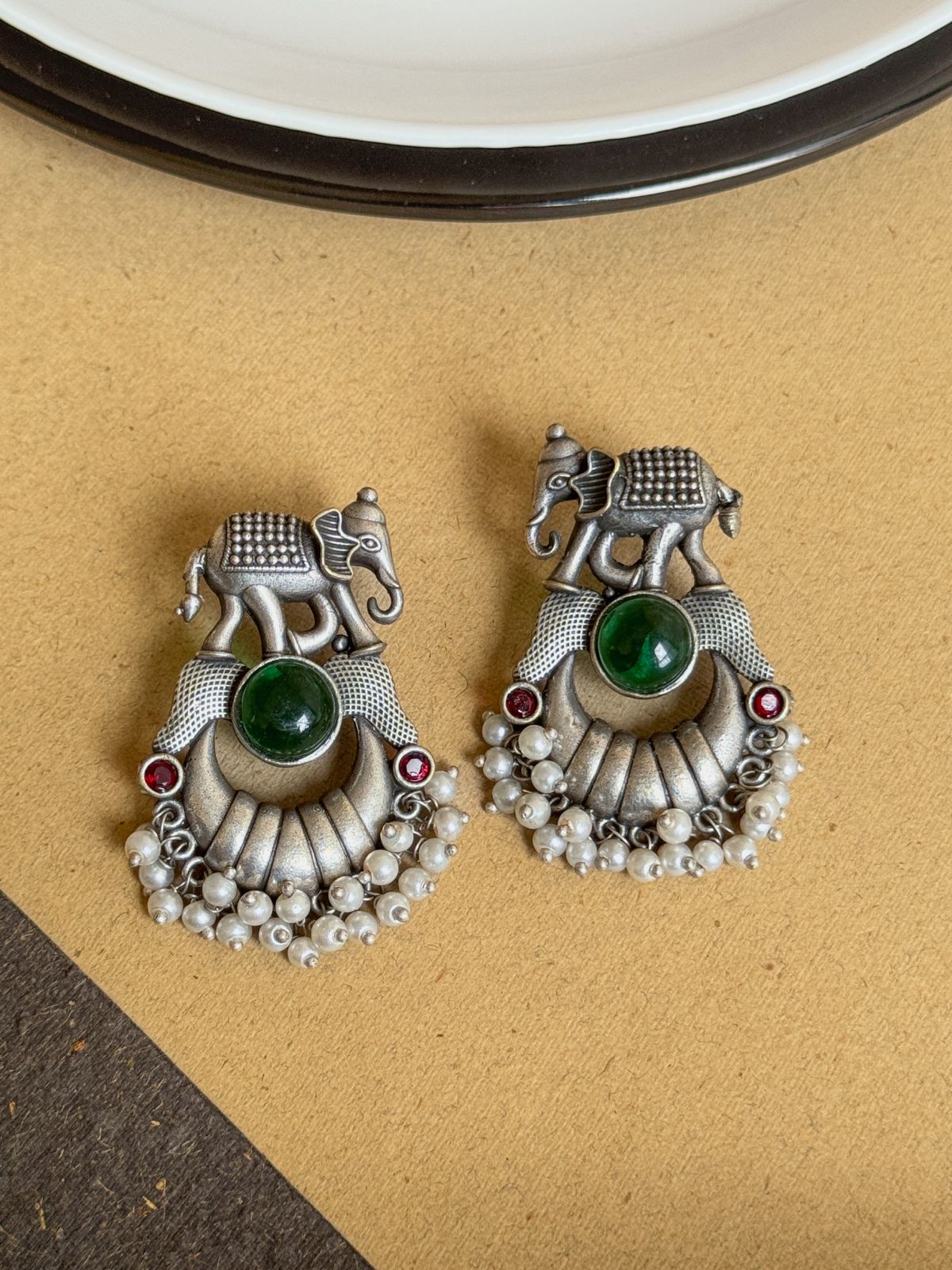 RICHA STUD EARRINGS