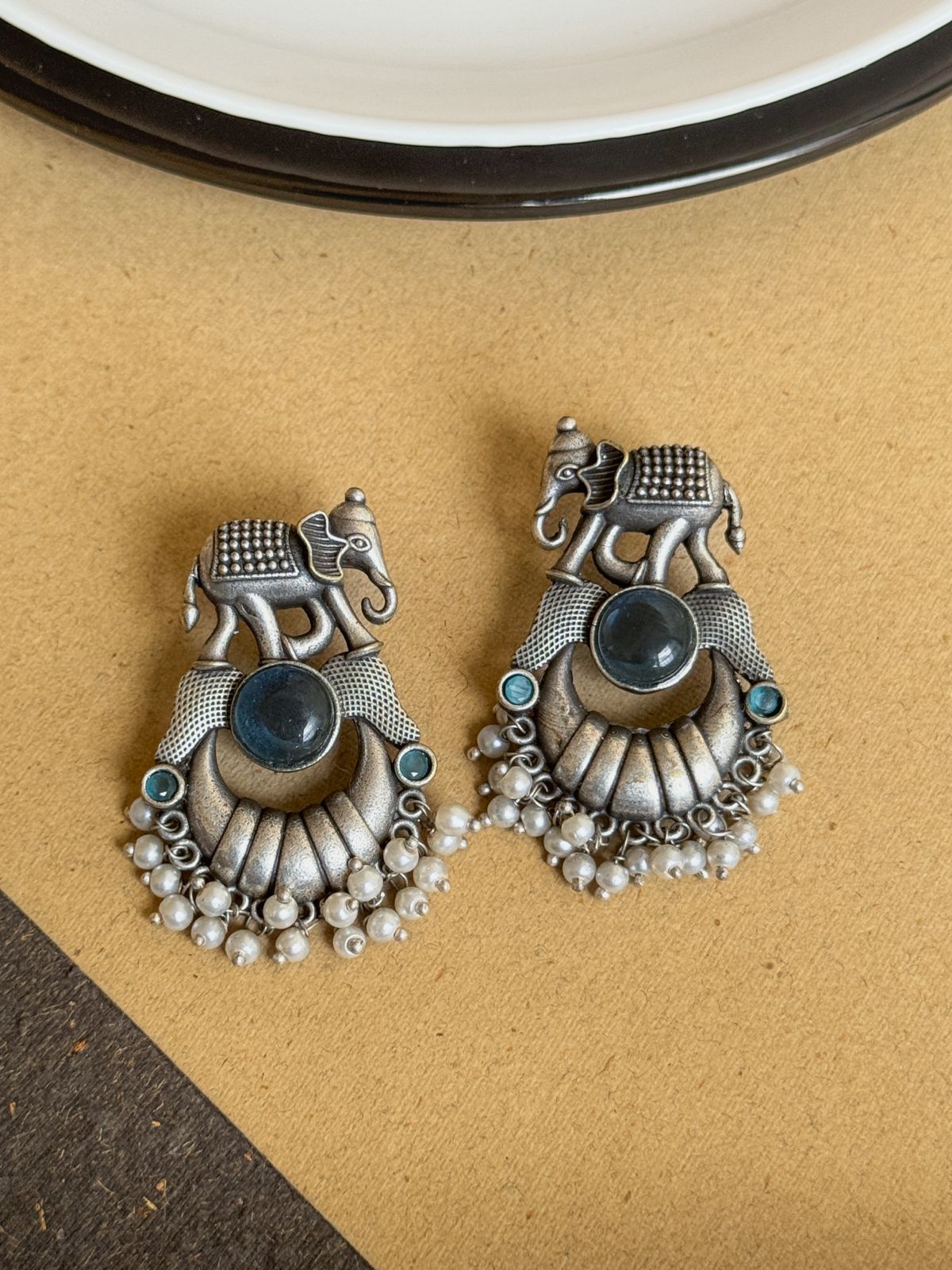 RICHA STUD EARRINGS