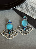 Load image into Gallery viewer, Vaani Dangler Stone Earrings