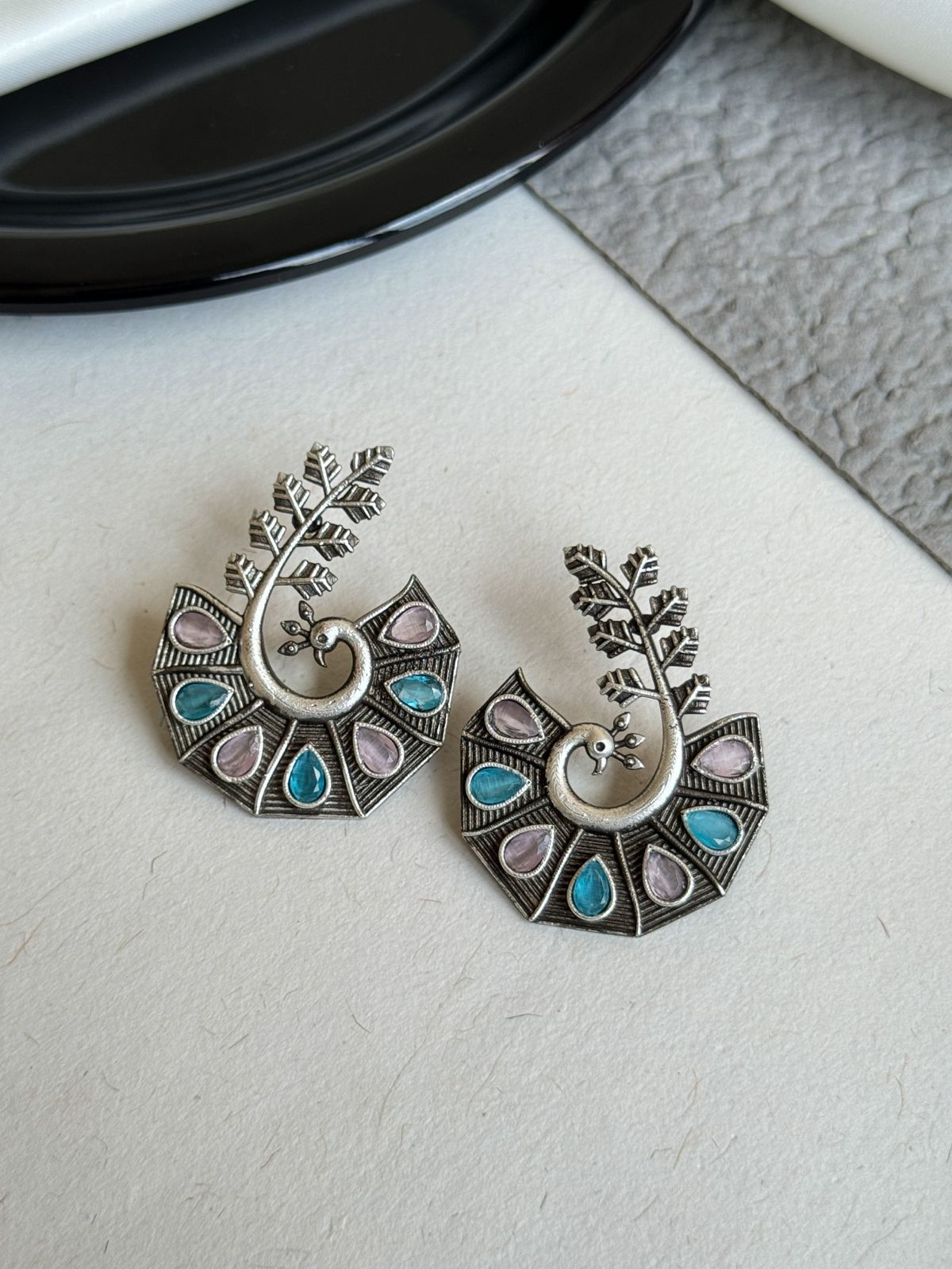 ROOHI STUD EARRINGS