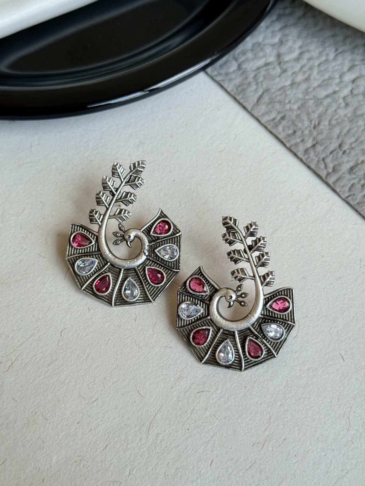 ROOHI STUD EARRINGS