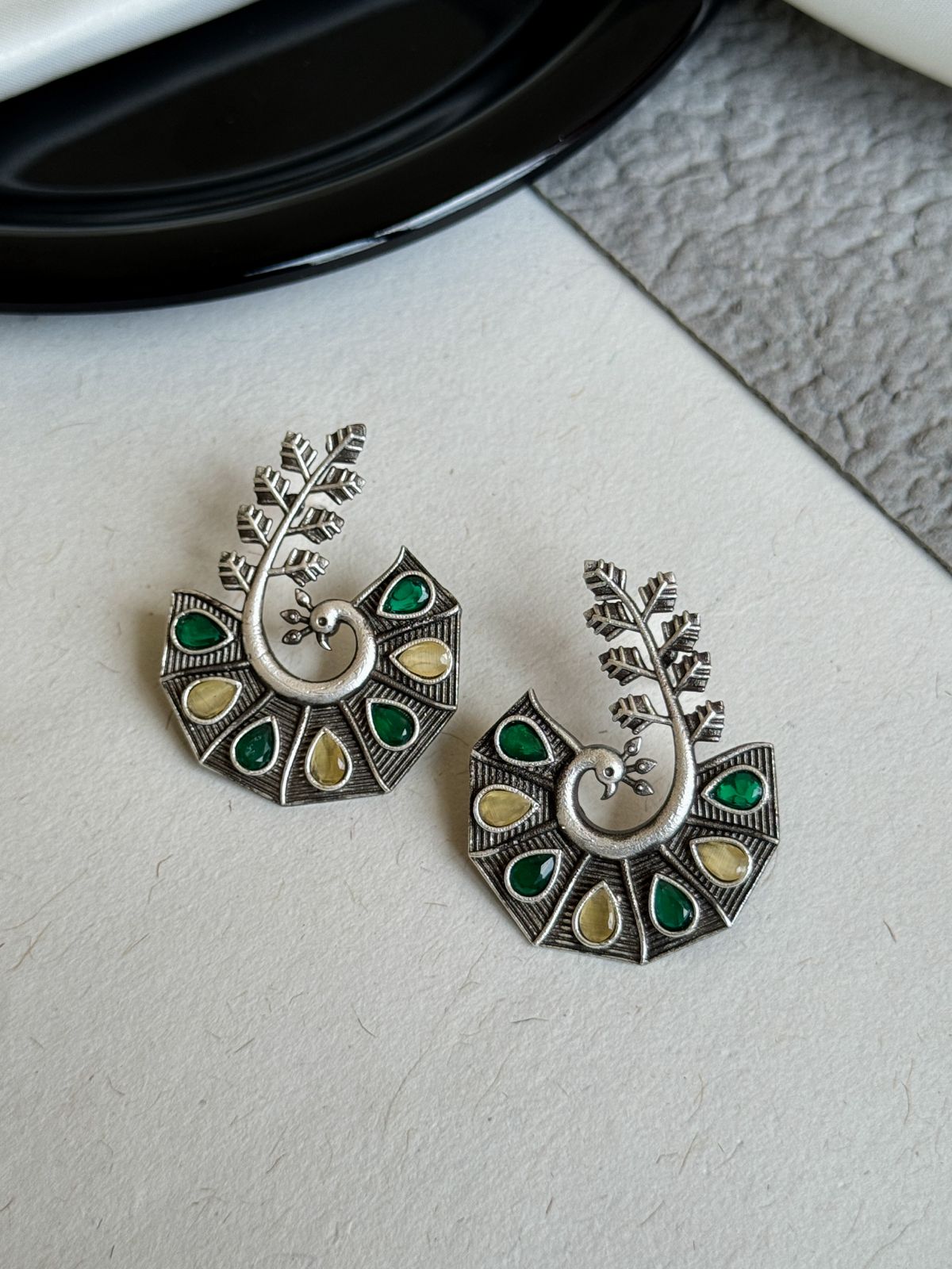 ROOHI STUD EARRINGS