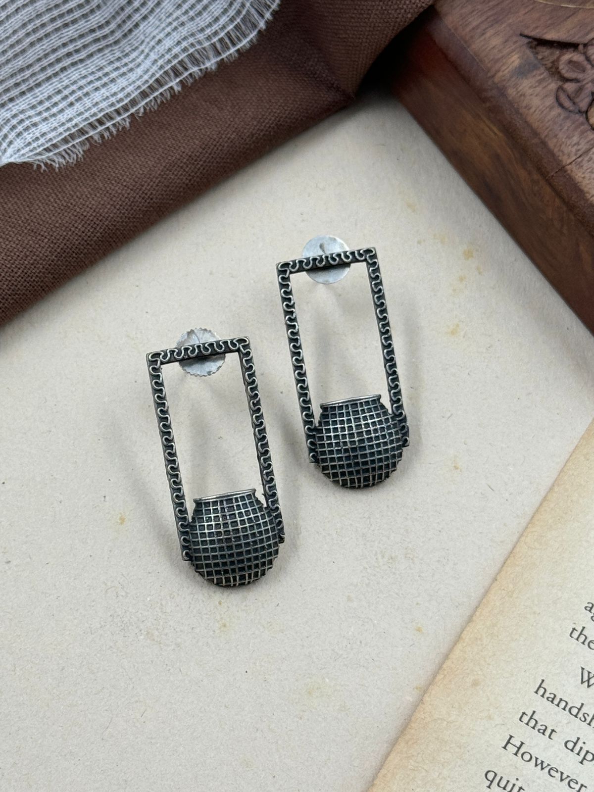 LUCY SILVER LOOKALIKE STUD EARRINGS
