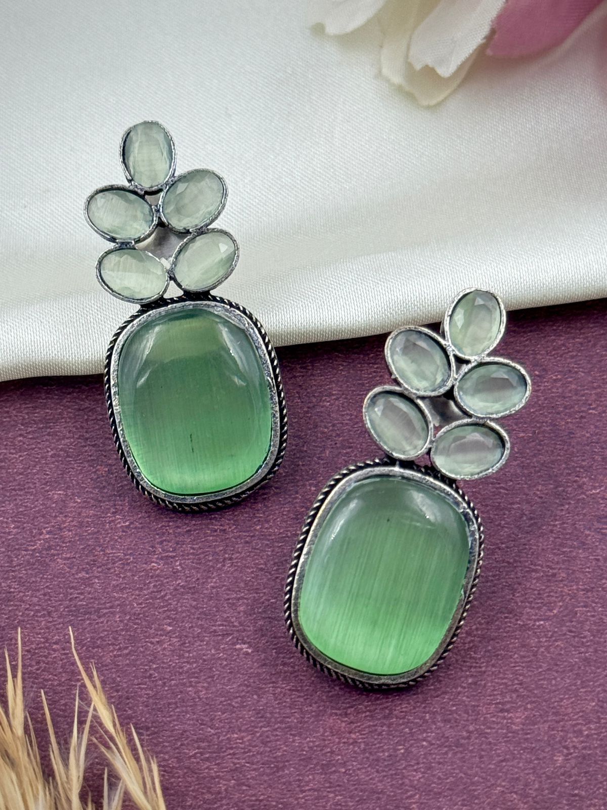 DISHA STUD EARRINGS
