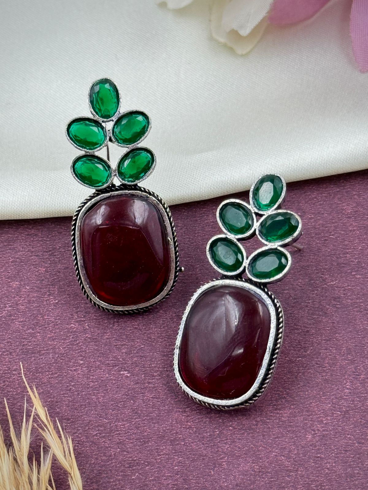 DISHA STUD EARRINGS