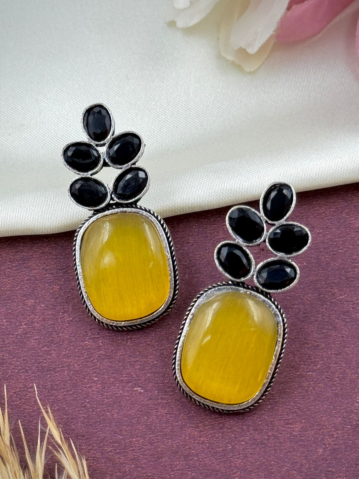 DISHA STUD EARRINGS