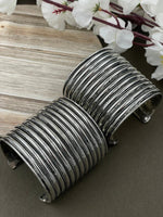 Load image into Gallery viewer, BRASS MATERIAL SET OF 2 KADA