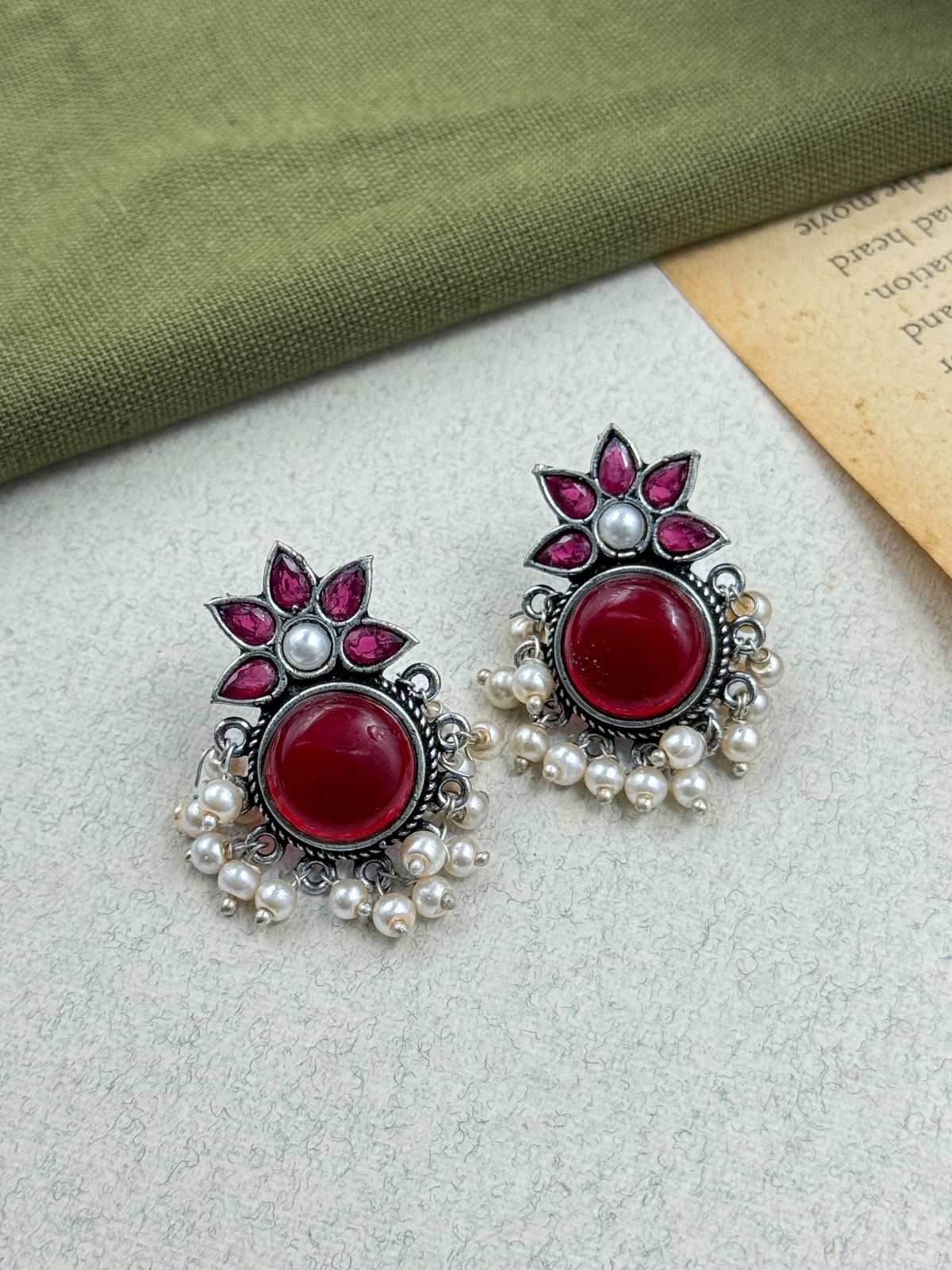 KRISHA STUD EARRINGS