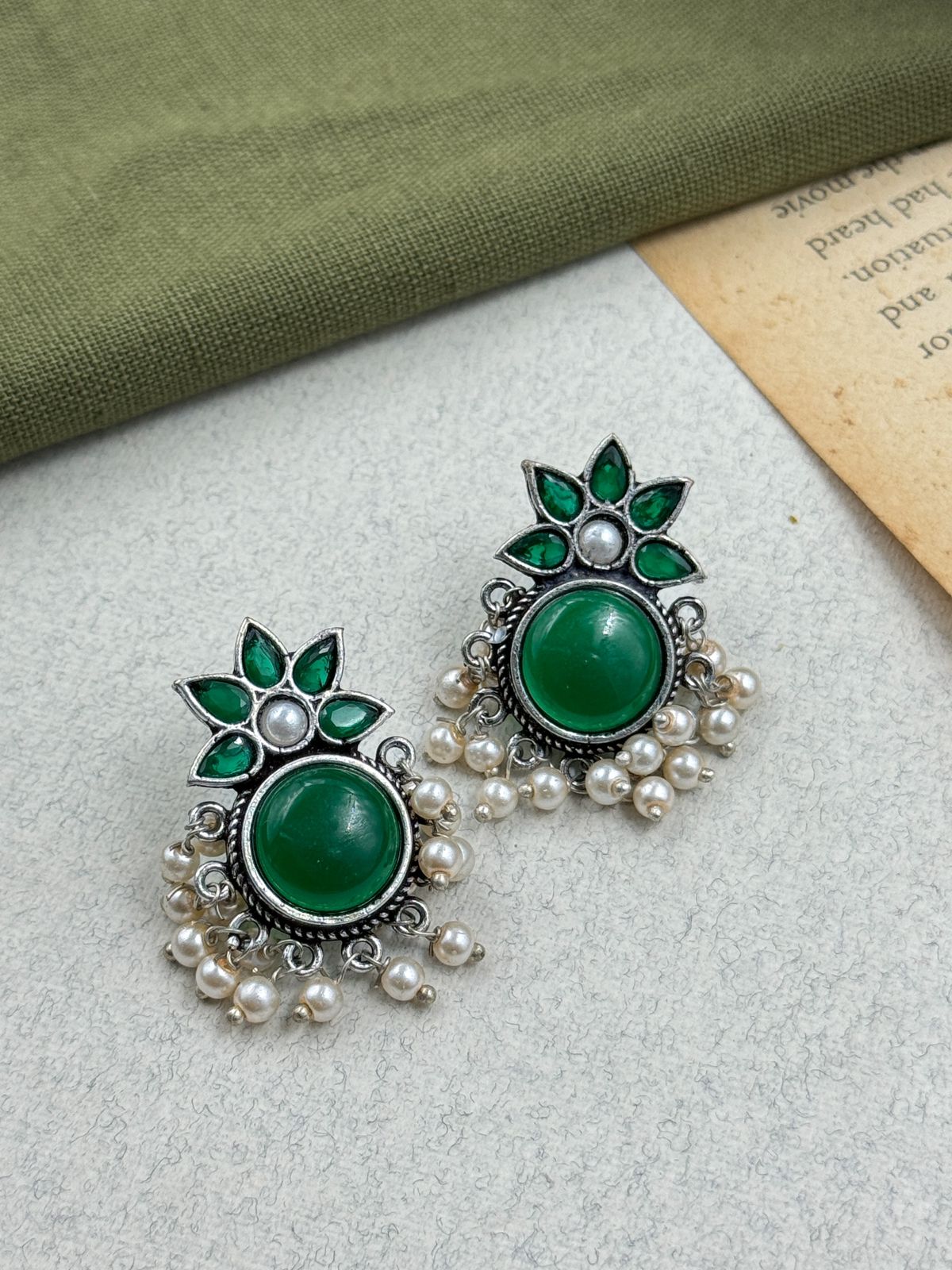 KRISHA STUD EARRINGS