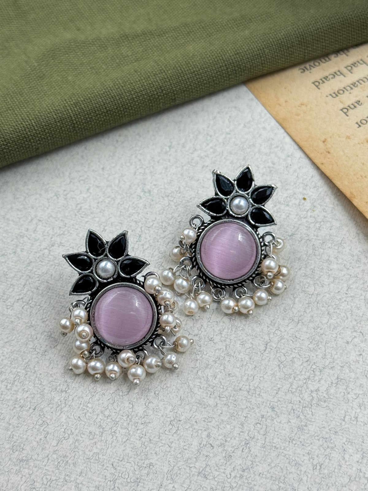 KRISHA STUD EARRINGS