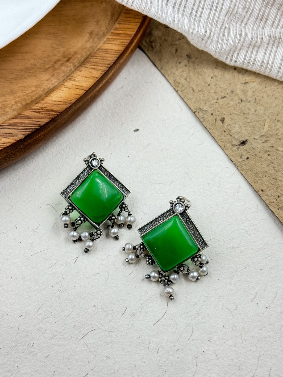 MEERA STUD EARRINGS