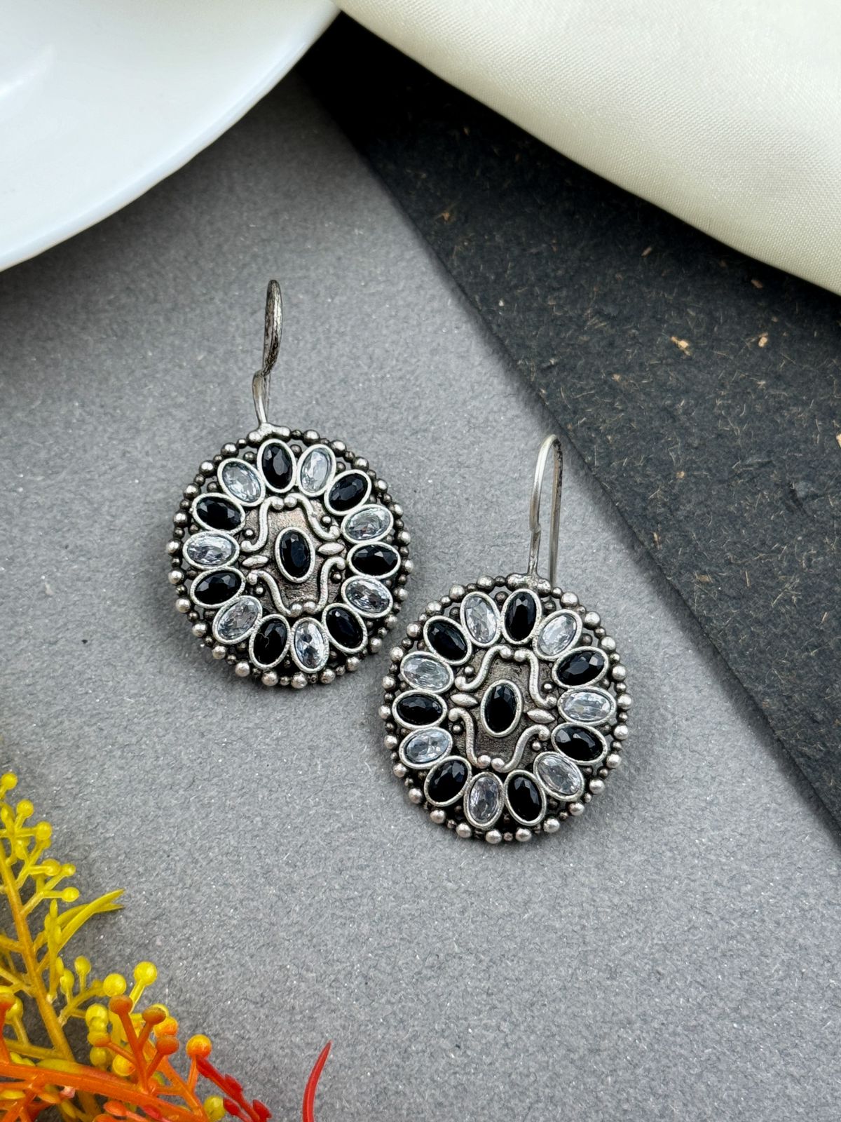ALIA STUD EARRINGS