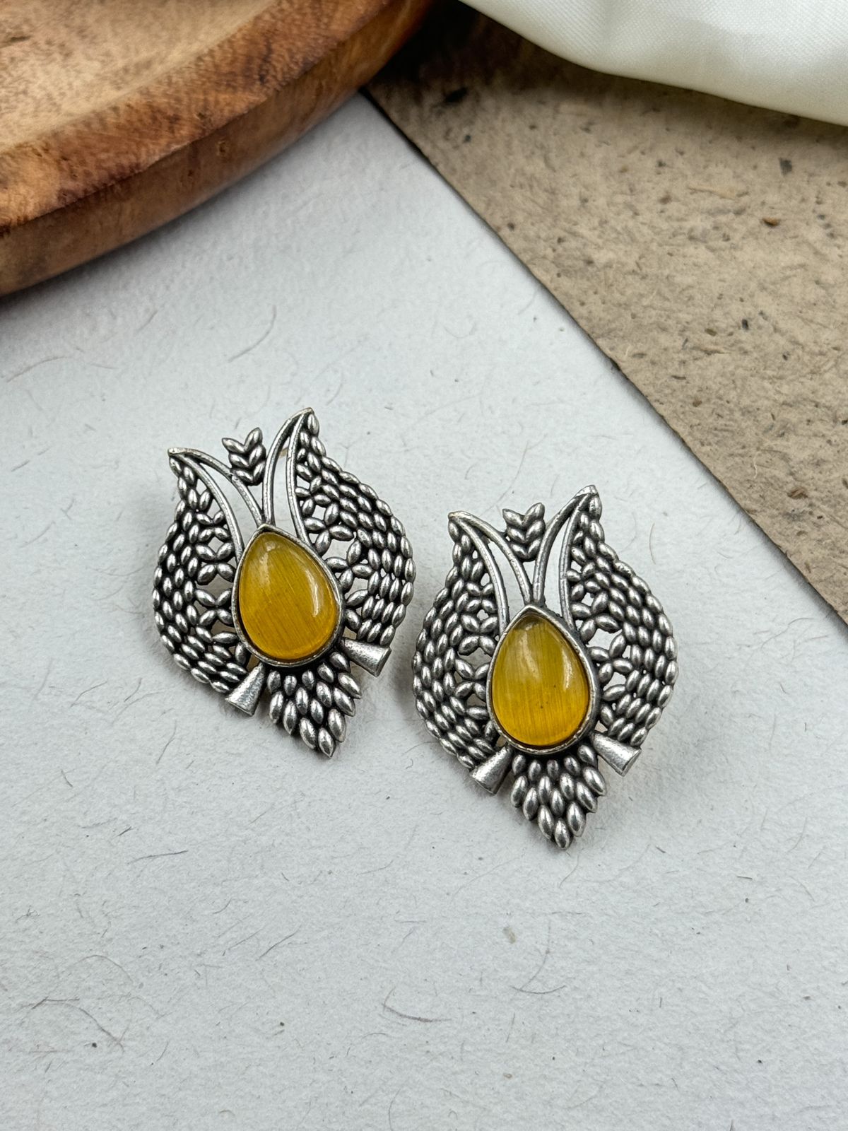 BARKHA OVERSIZED STUD EARRINGS