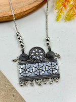 Load image into Gallery viewer, OXIDISED SILVER DESIGNER CHAIN PENDANT