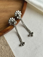 Load image into Gallery viewer, MAHIKA SILVER LOOKALIKE DANGLER EARRINGS