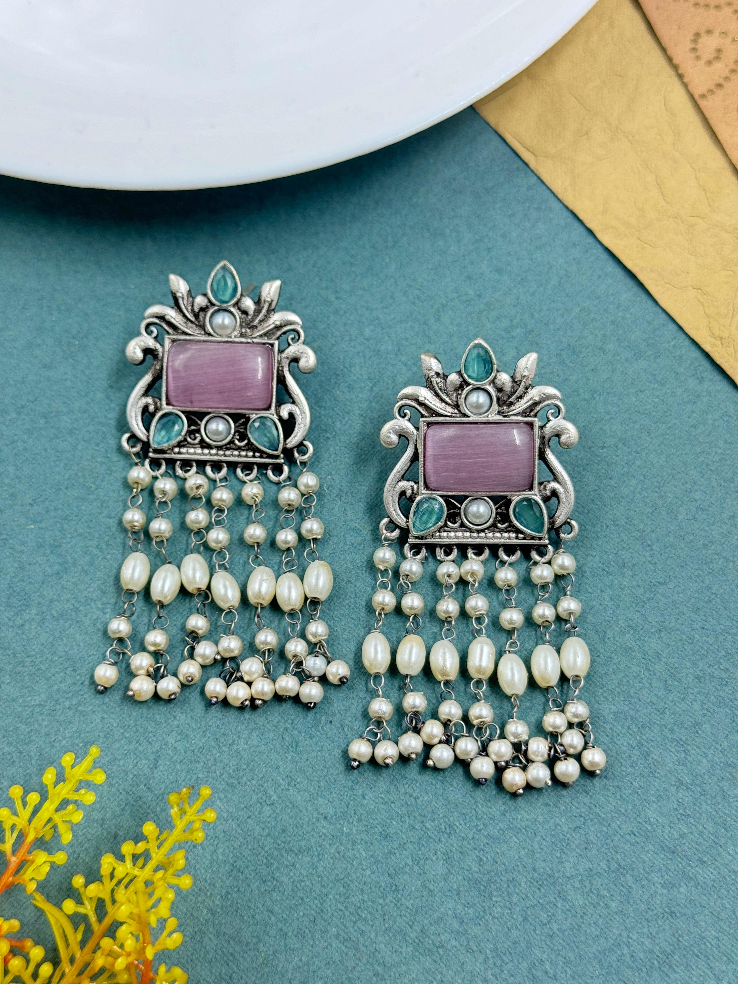 Vineeta Stone Dangler Earrings