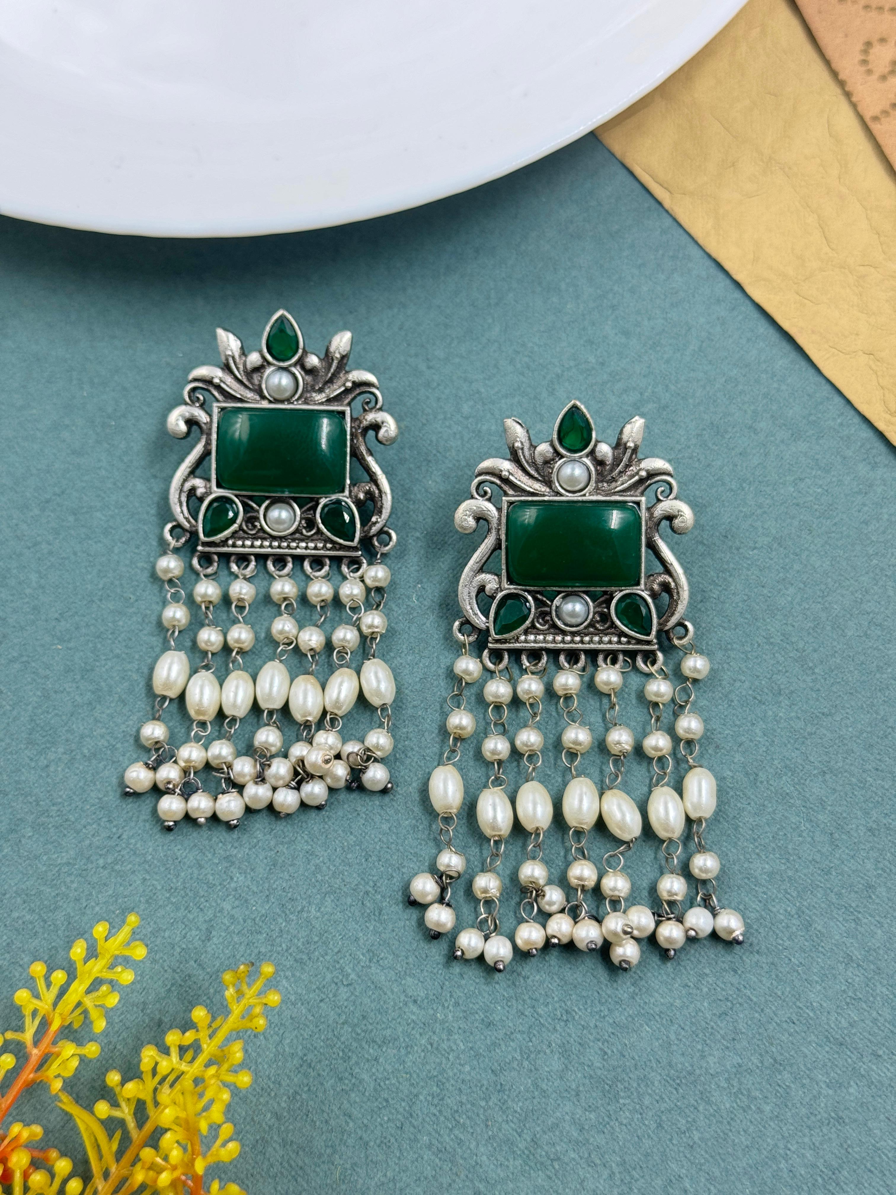 Vineeta Stone Dangler Earrings