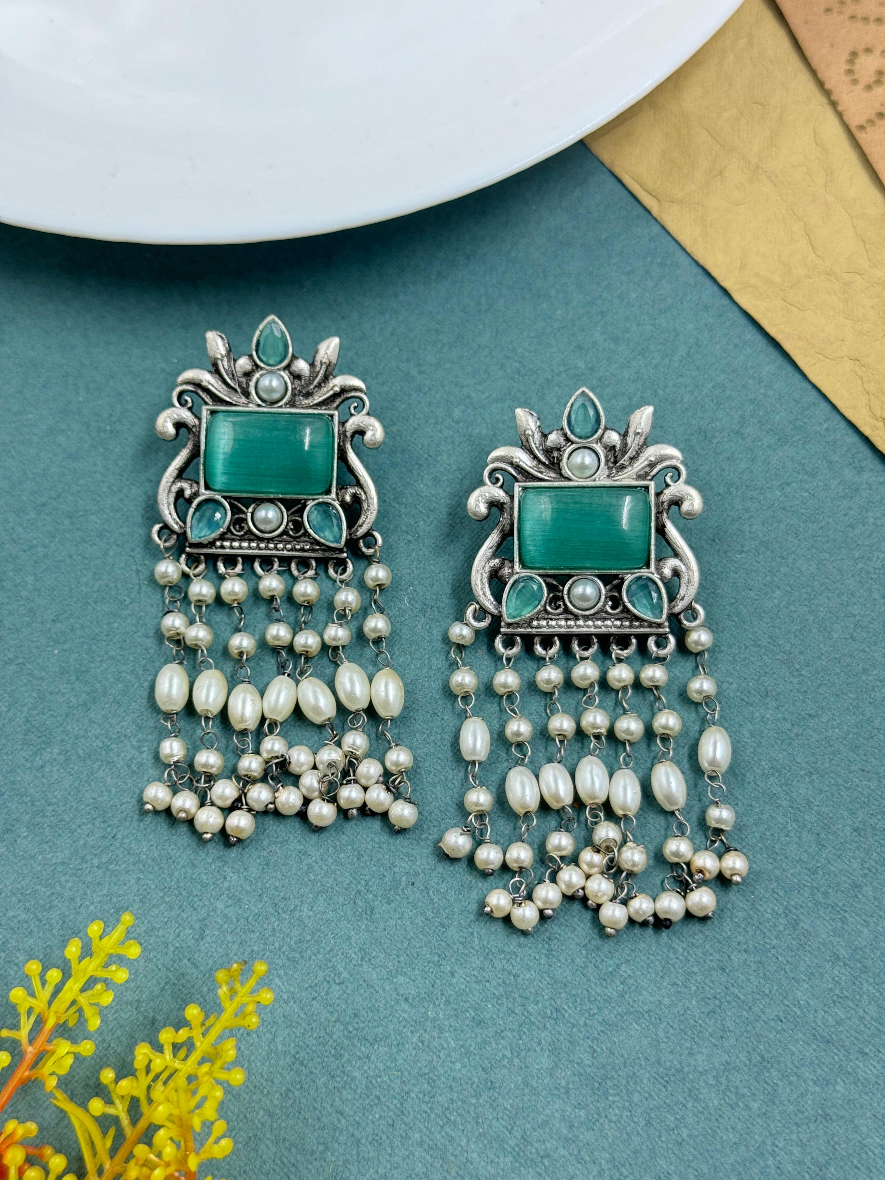 Vineeta Stone Dangler Earrings