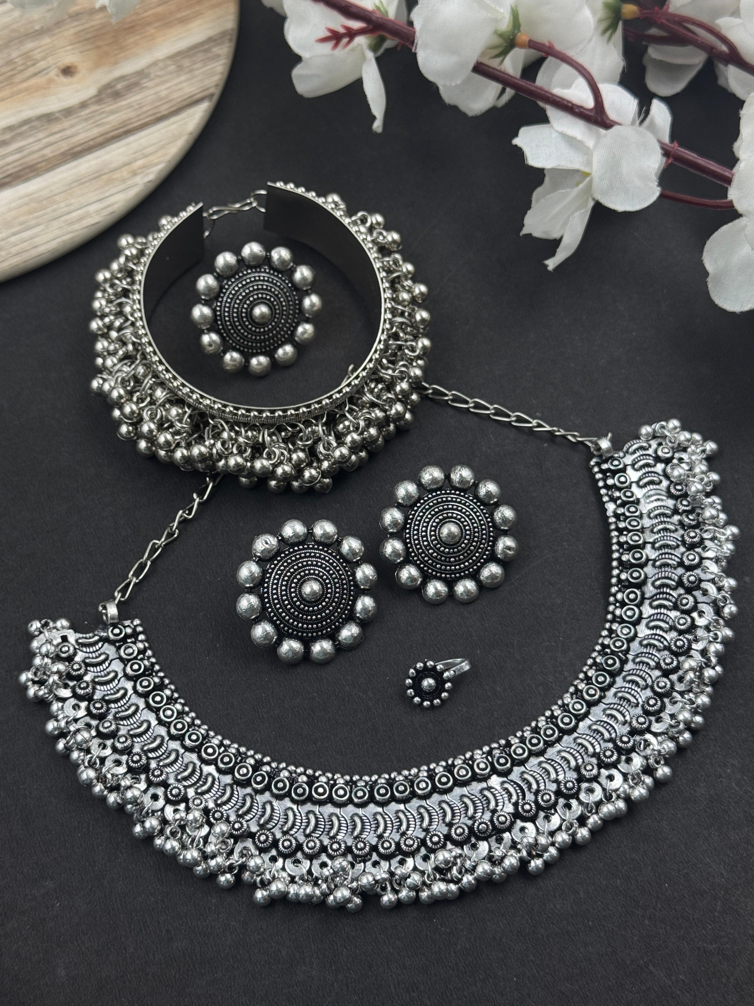 OXIDISED GHUNGROO CHOKER JEWELLERY SET