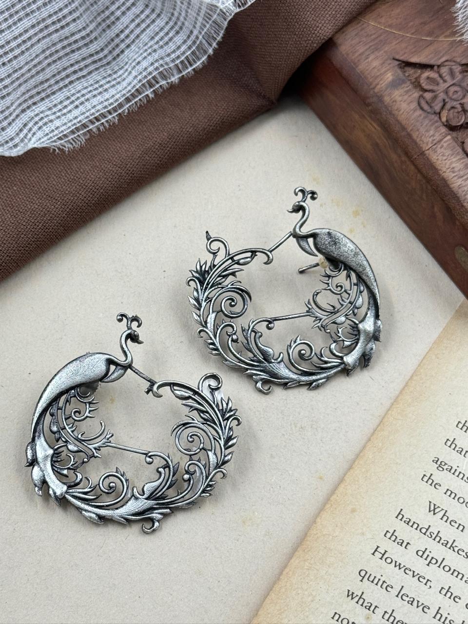 PEHEN SILVER LOOKALIKE STUD EARRINGS