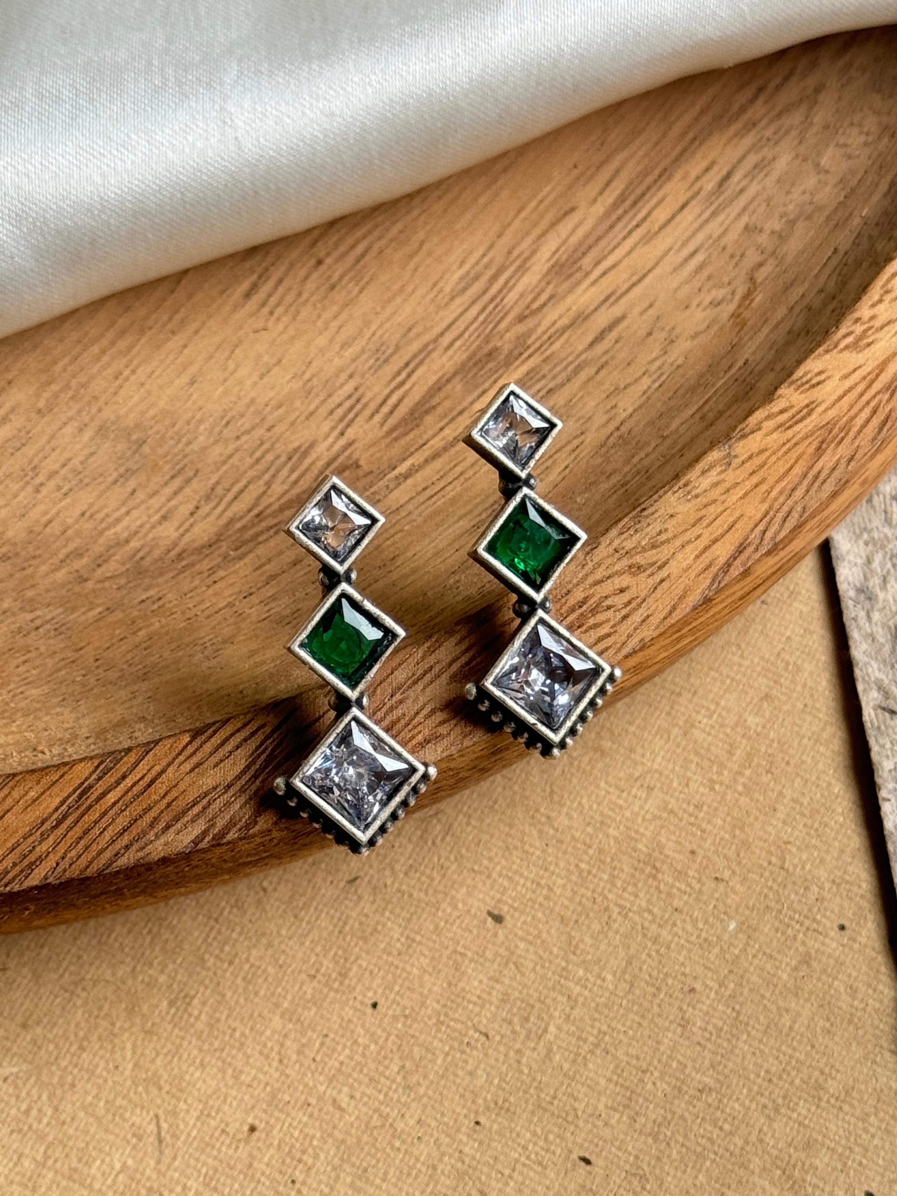 AARVI OXIDISED STUD EARRINGS