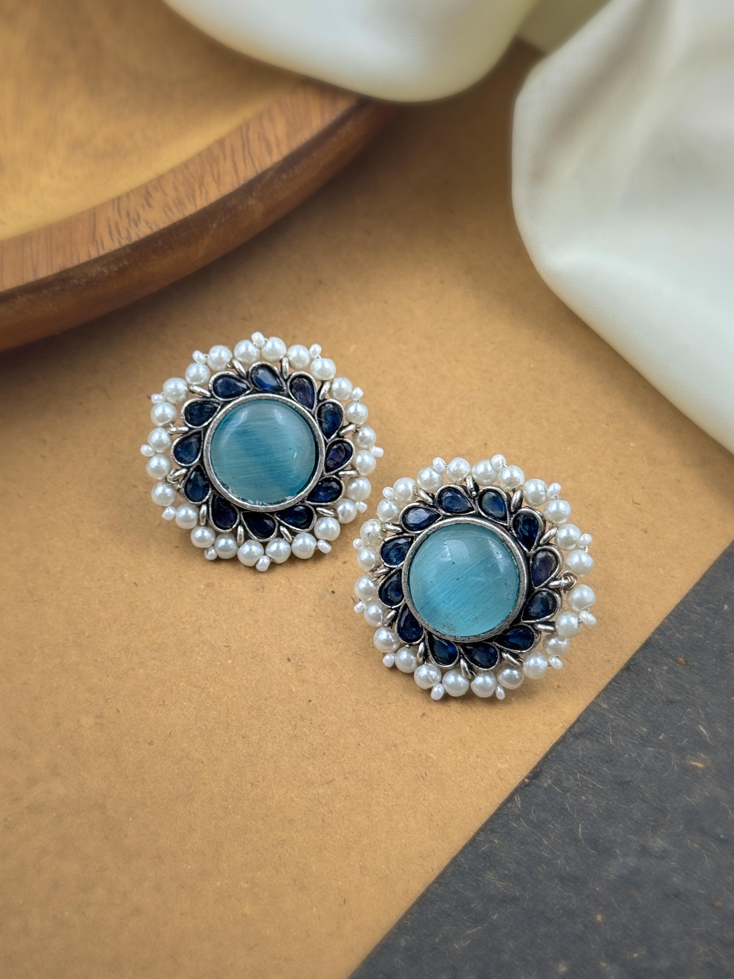 PARI OXIDISED STUD EARRINGS