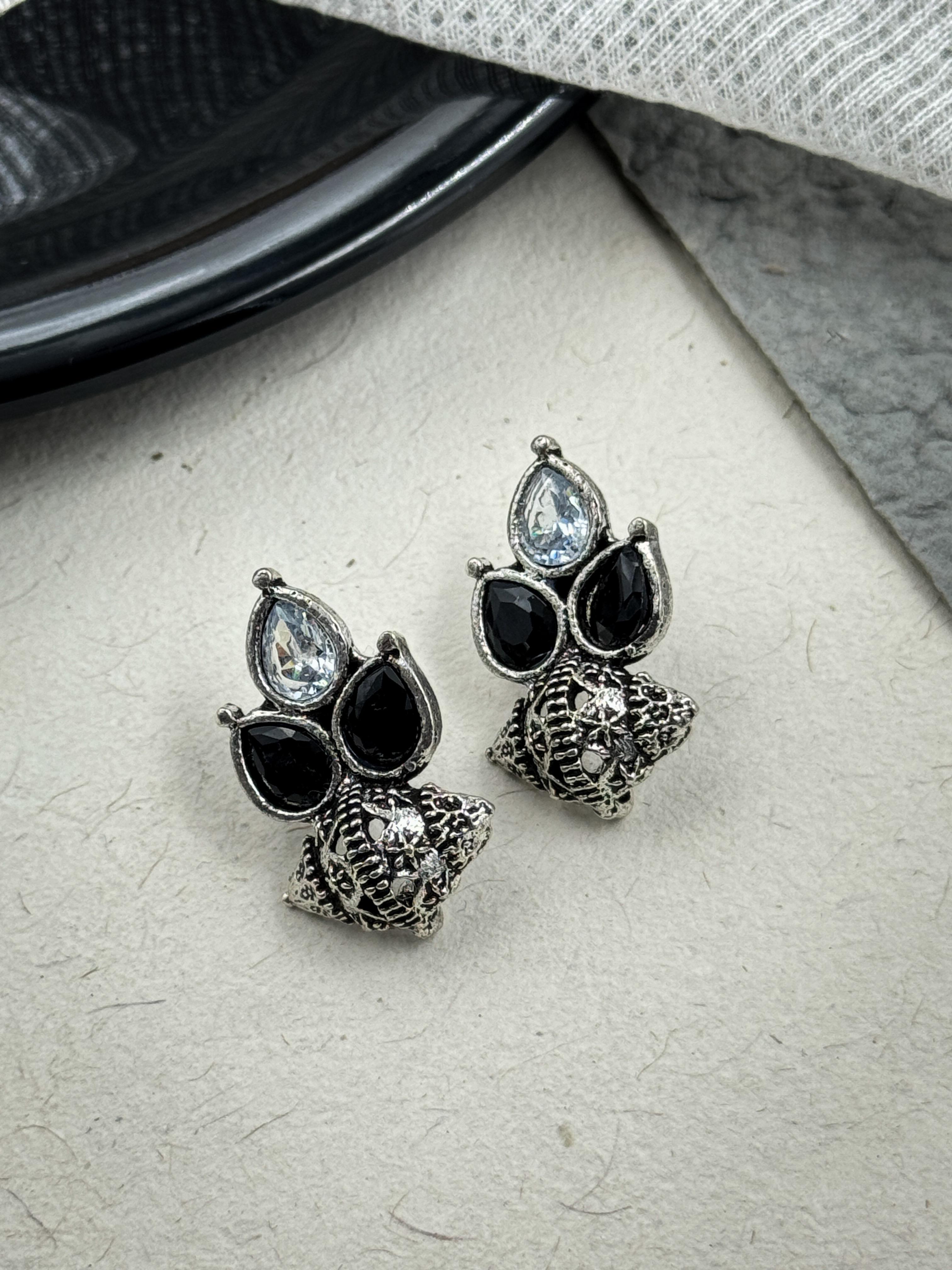 AMARA OXIDISED STONE STUD EARRINGS