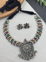 Load image into Gallery viewer, ADHIRA HANDMADE STONE NECKLACE SET