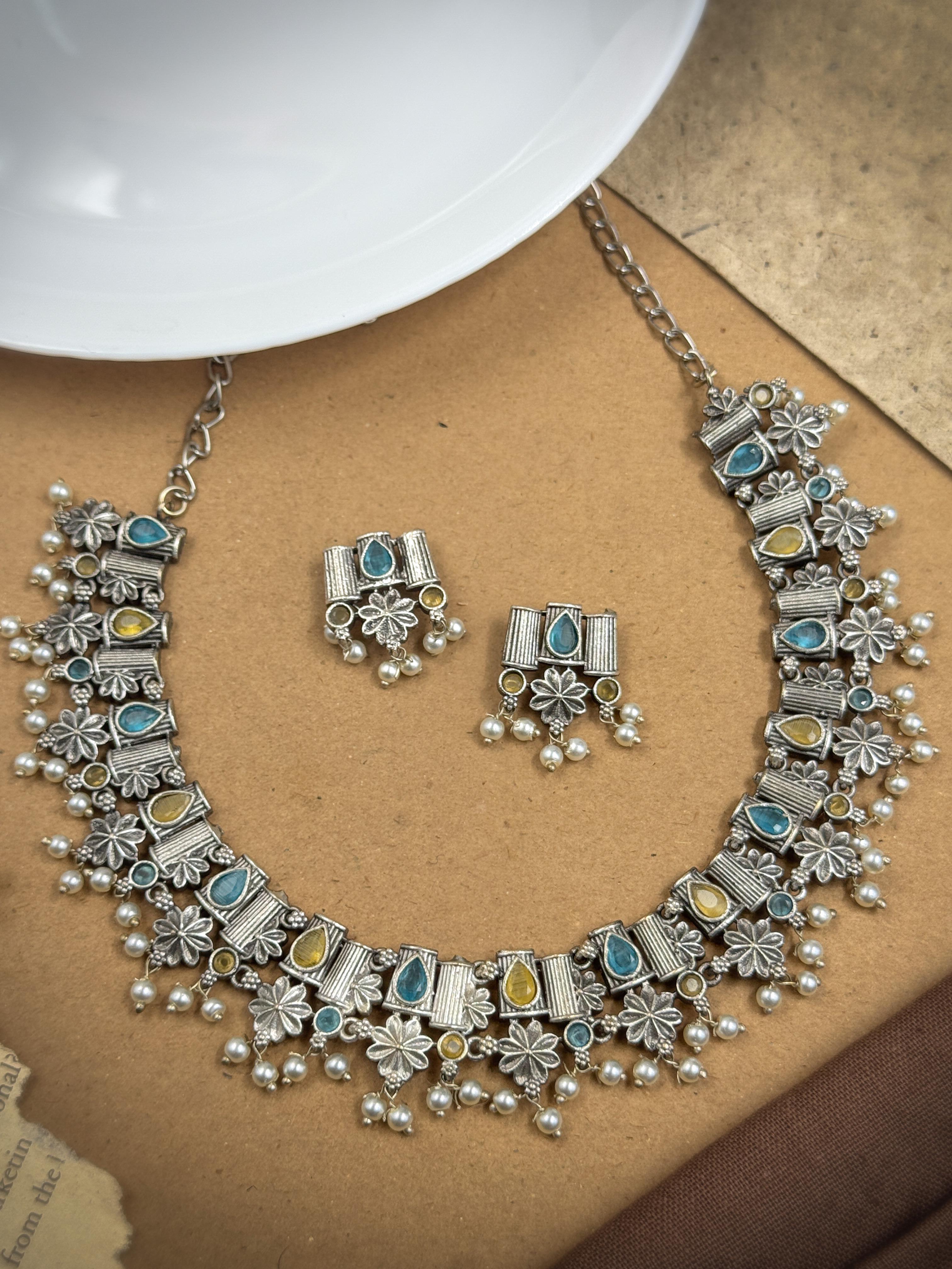 Anvy Stone Necklace Set