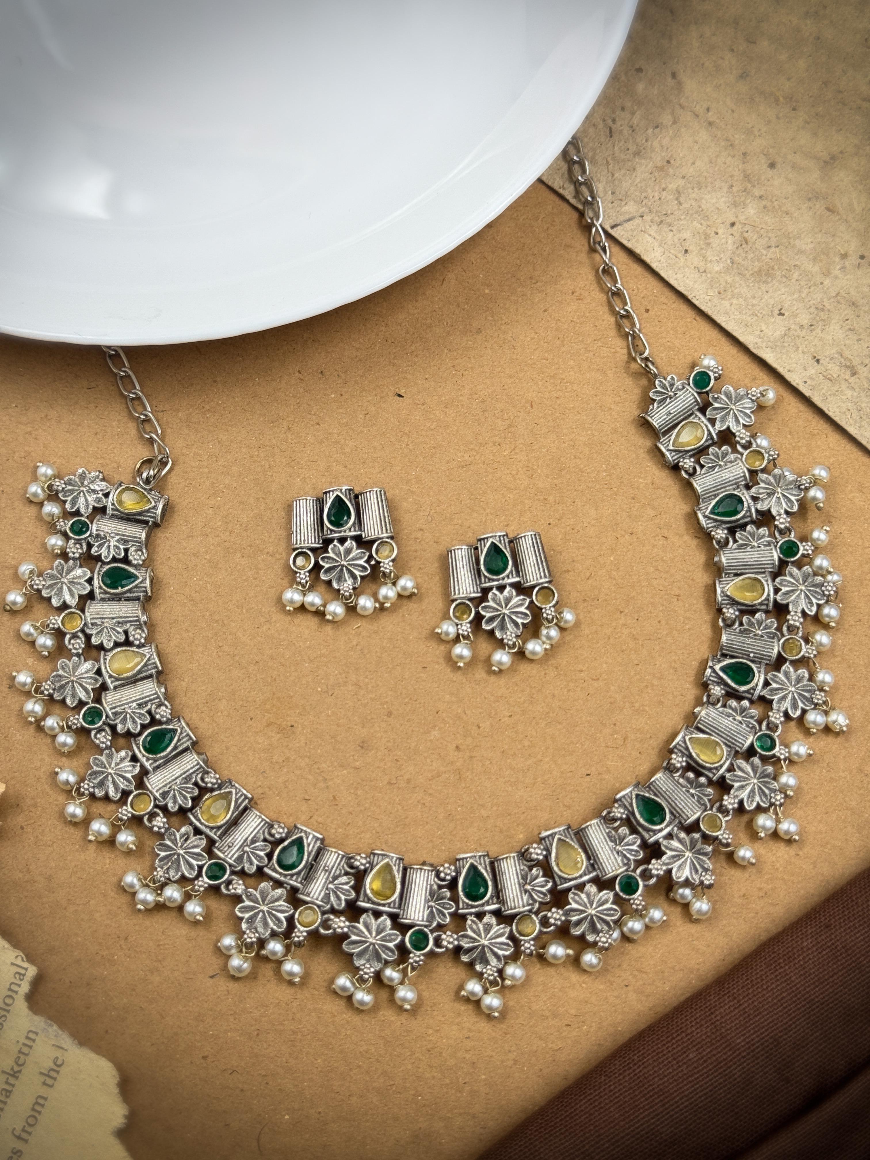 Anvy Stone Necklace Set