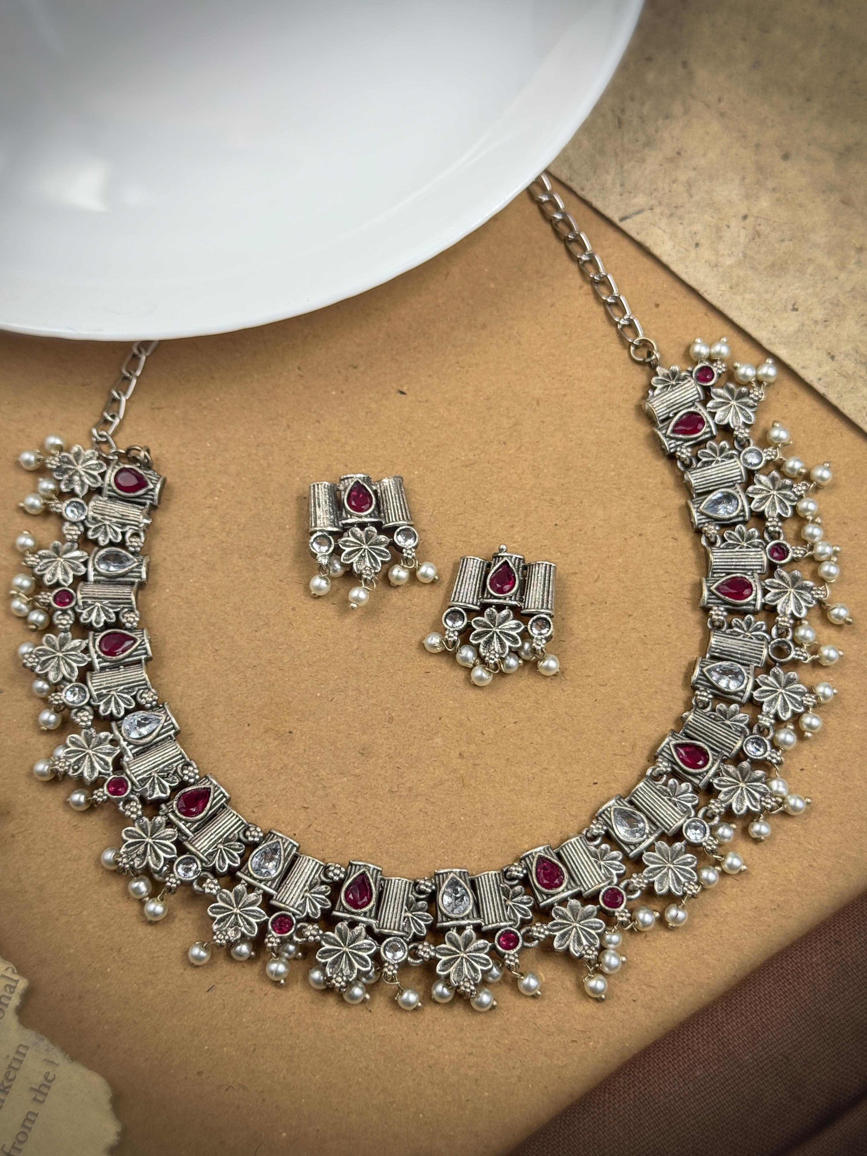 Anvy Stone Necklace Set