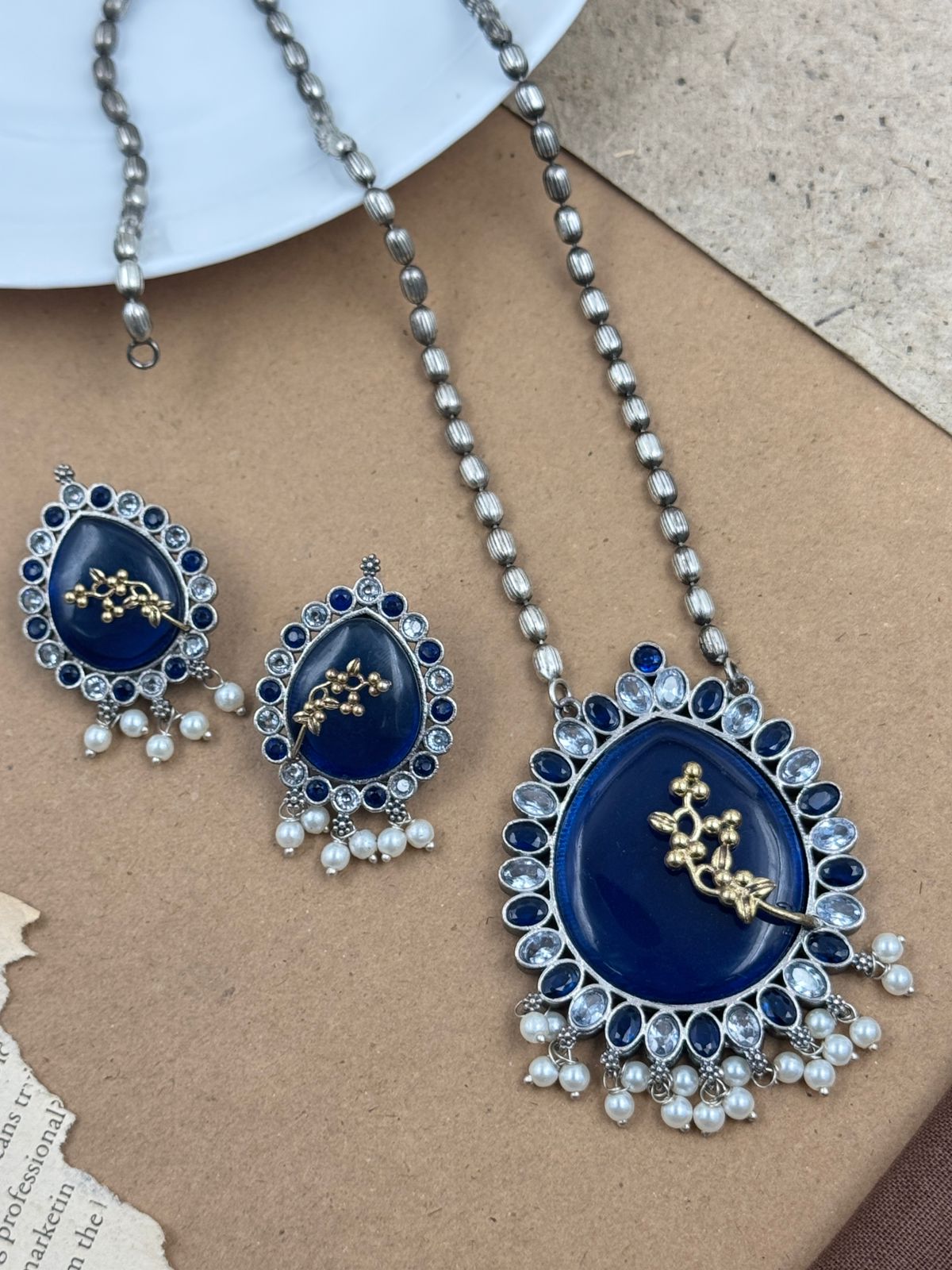 Jisha Stone Necklace Set