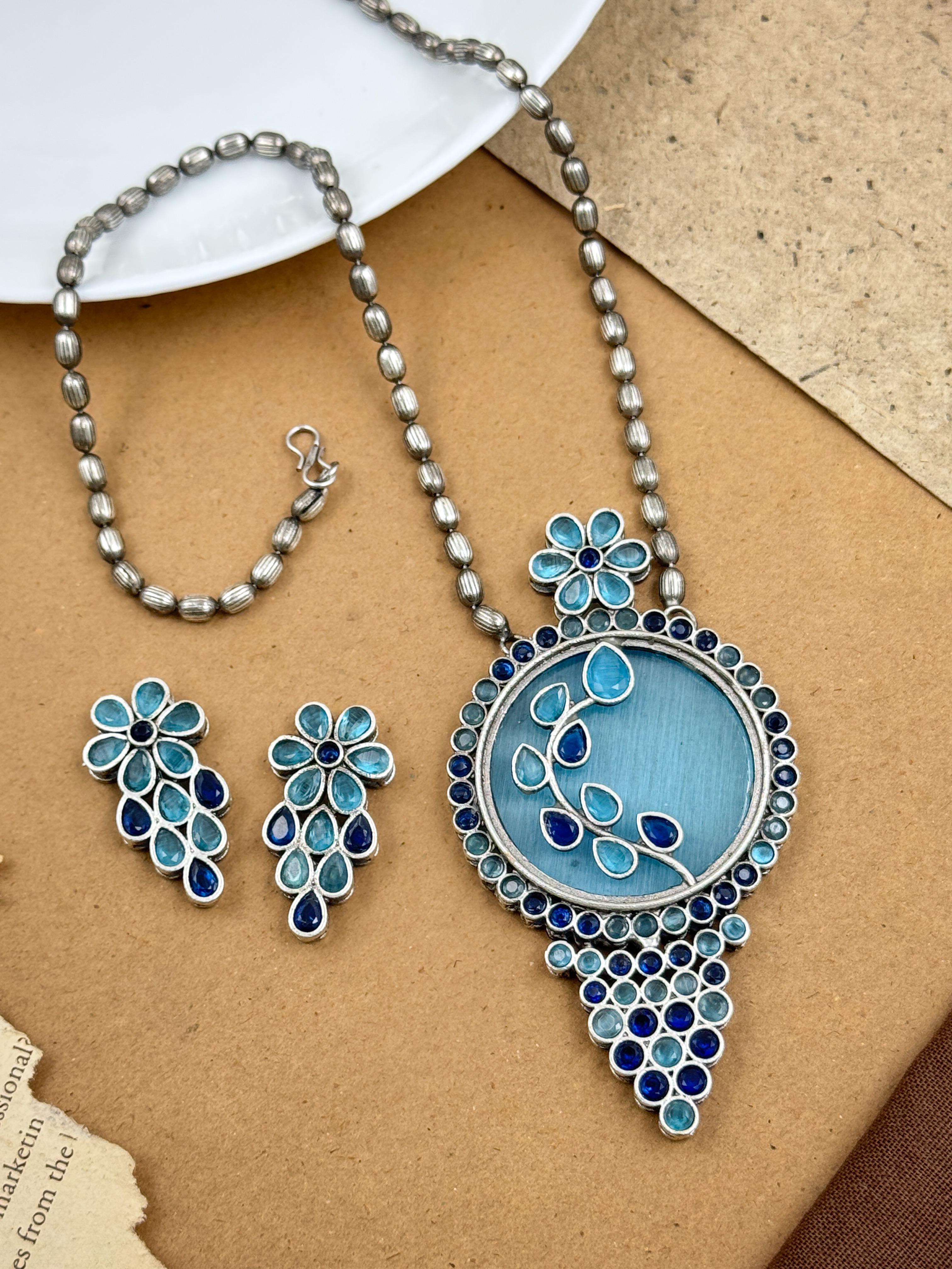 Dia Stone Necklace Set