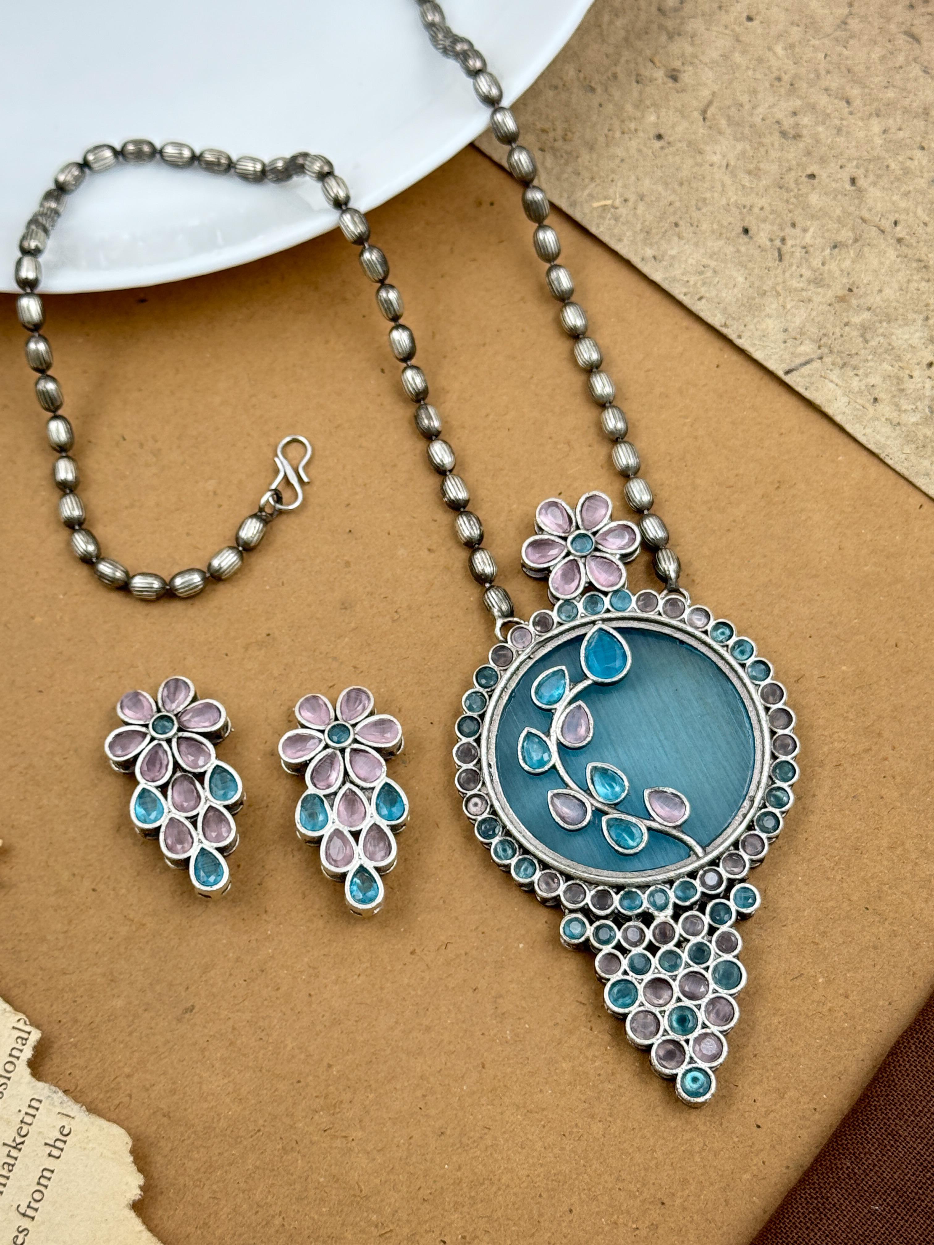 Dia Stone Necklace Set