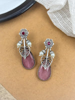 Load image into Gallery viewer, RAYA STUD EARRINGS
